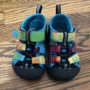 Keen tie dye sandals